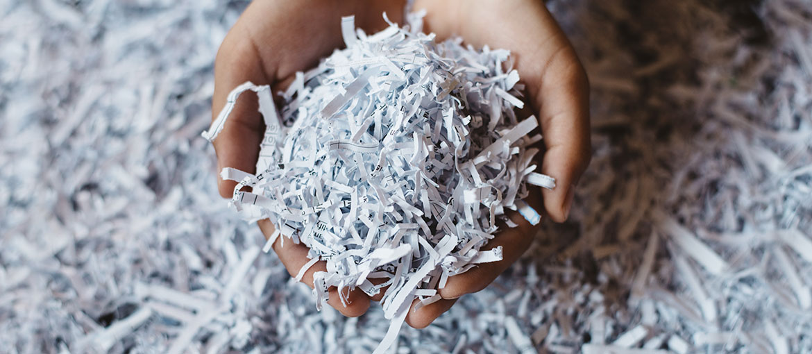 Doe-het-zelf papierrecyclingproces en gerecycled papier